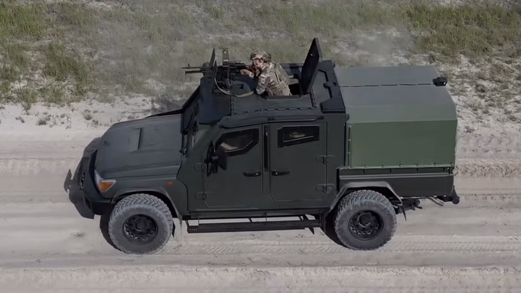 Armoured gun landcruiser Armoured gun landcruiser